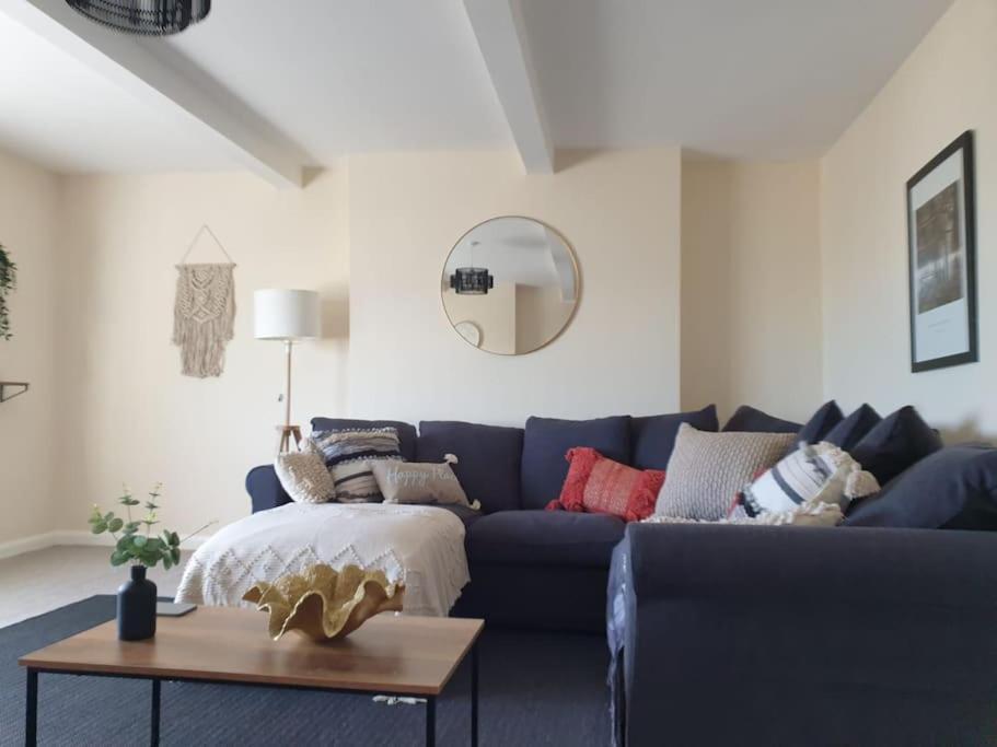 Апартаменти Two Bed Flat Sea View Old Town Гастінгс Екстер'єр фото