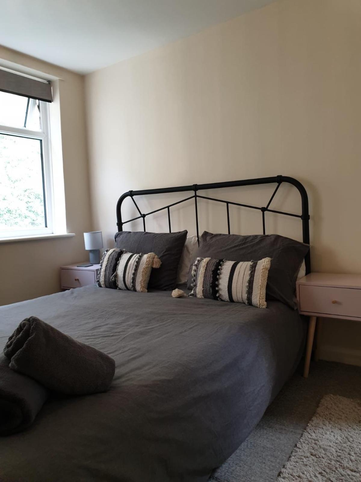 Апартаменти Two Bed Flat Sea View Old Town Гастінгс Екстер'єр фото